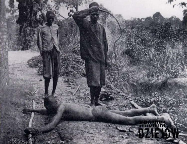 Niewolnik chłostany biczem jako kara w kolonialnych czasach belgijskiego Konga
