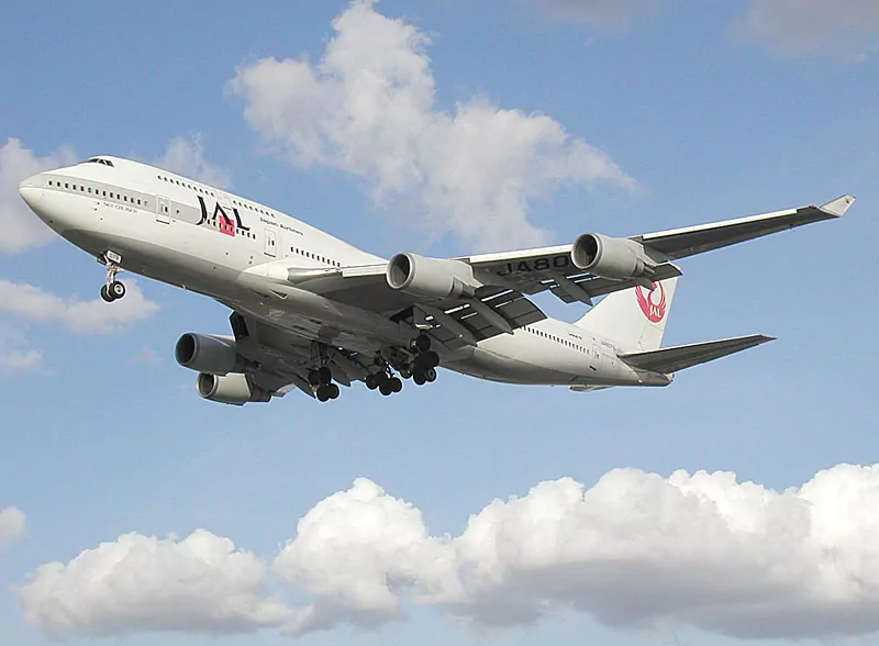 Boeing 747-400 w barwach Japan Airlines