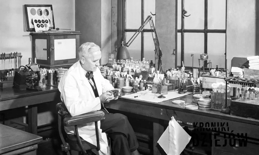 Alexander Fleming w laboratorium