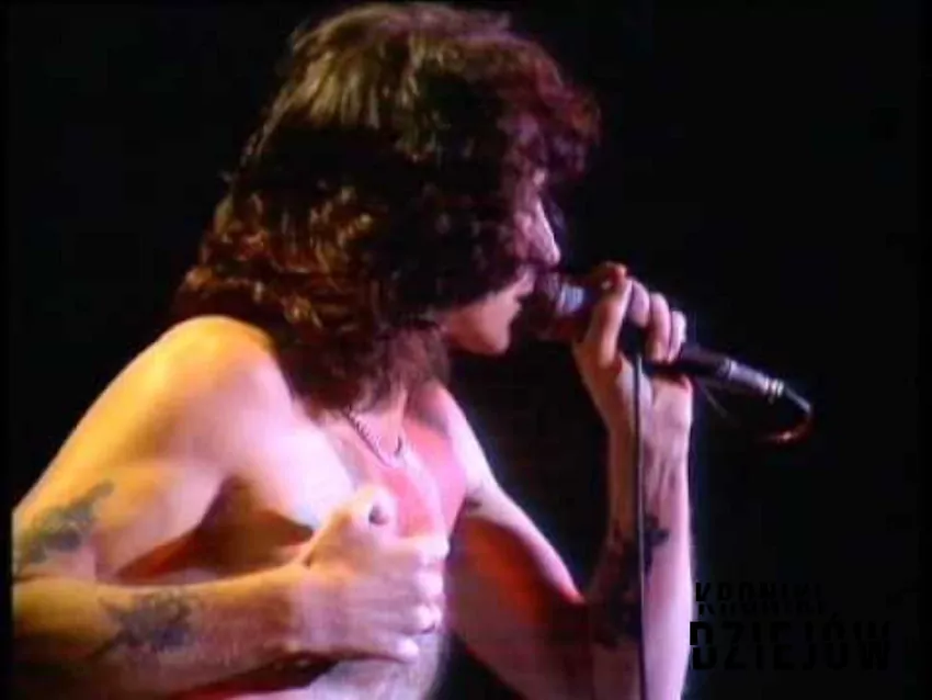 Bon Scott na scenie, AC/DC