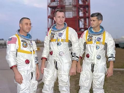 Tragiczny pożar kabiny Apollo 1967
