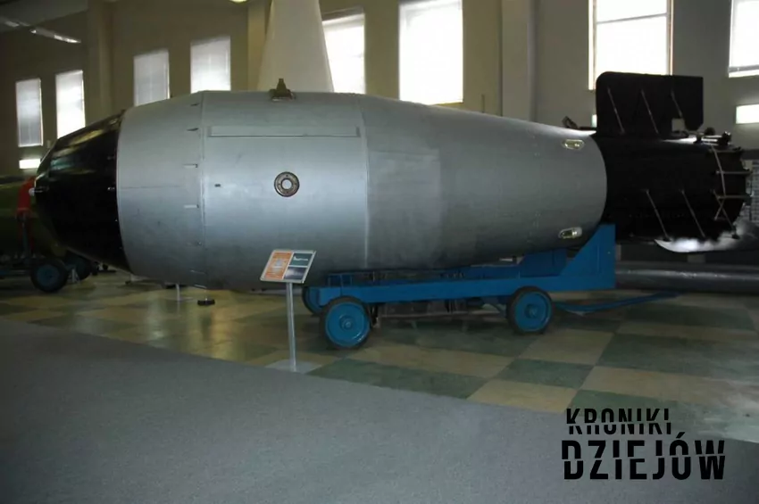 Korpus BOMBY z Sarowa