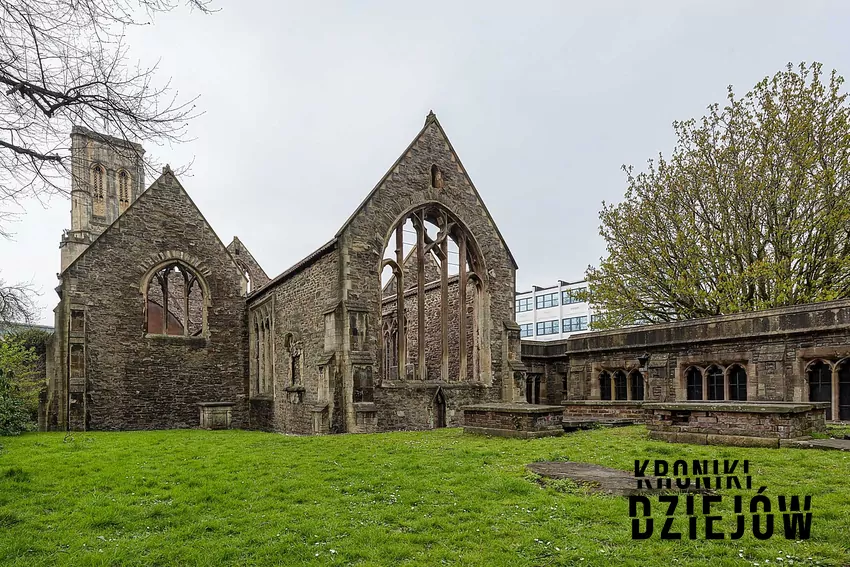 Temple Church, Bristol, egzorcyzmy Lukinsa