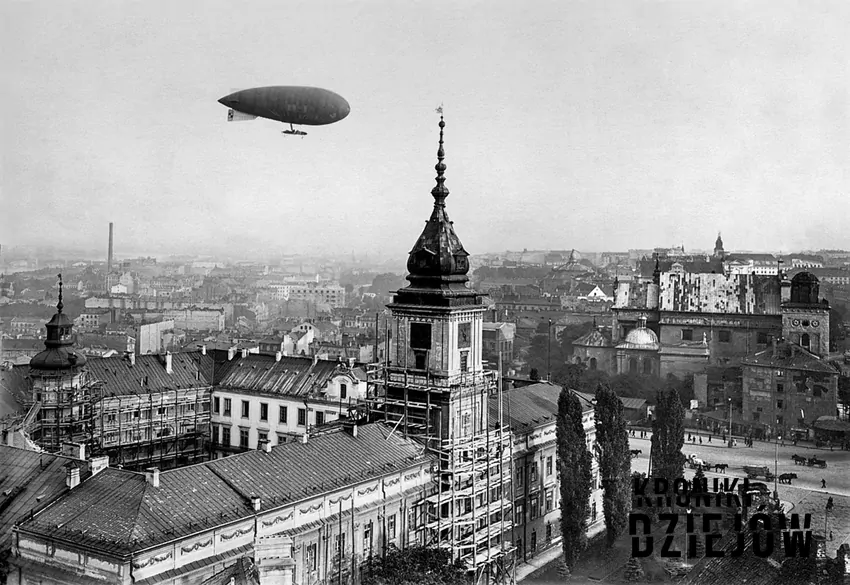 Sterowiec nad Warszawą w latach 70.