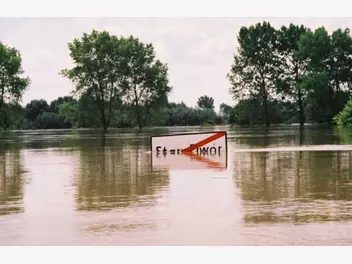 Ilustracja artykułu śląsk pod wodą, kataklizm z 1997 roku. jak wyglądała powódź tysiąclecia na dolnym śląsku?