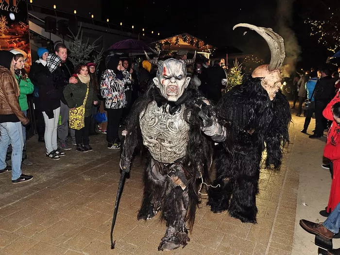 Krampus: anty Mikołaj budzący strach