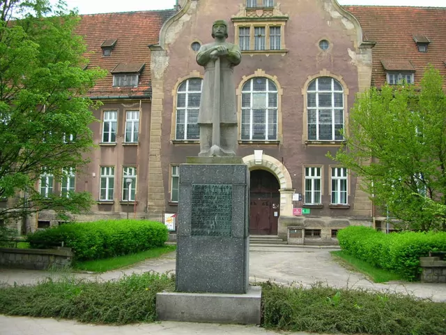 Pochodzenie Piastów: Fakty i Legendy