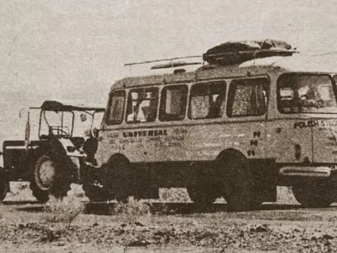 Studenci pojechali traktorem na Bliski Wschód