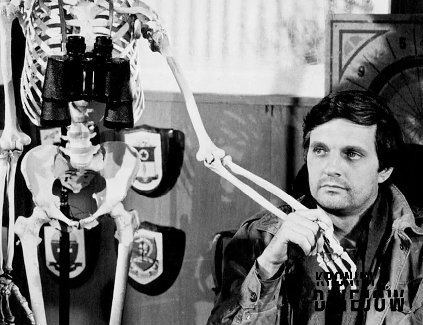 Alan Alda w "M*A*S*H"