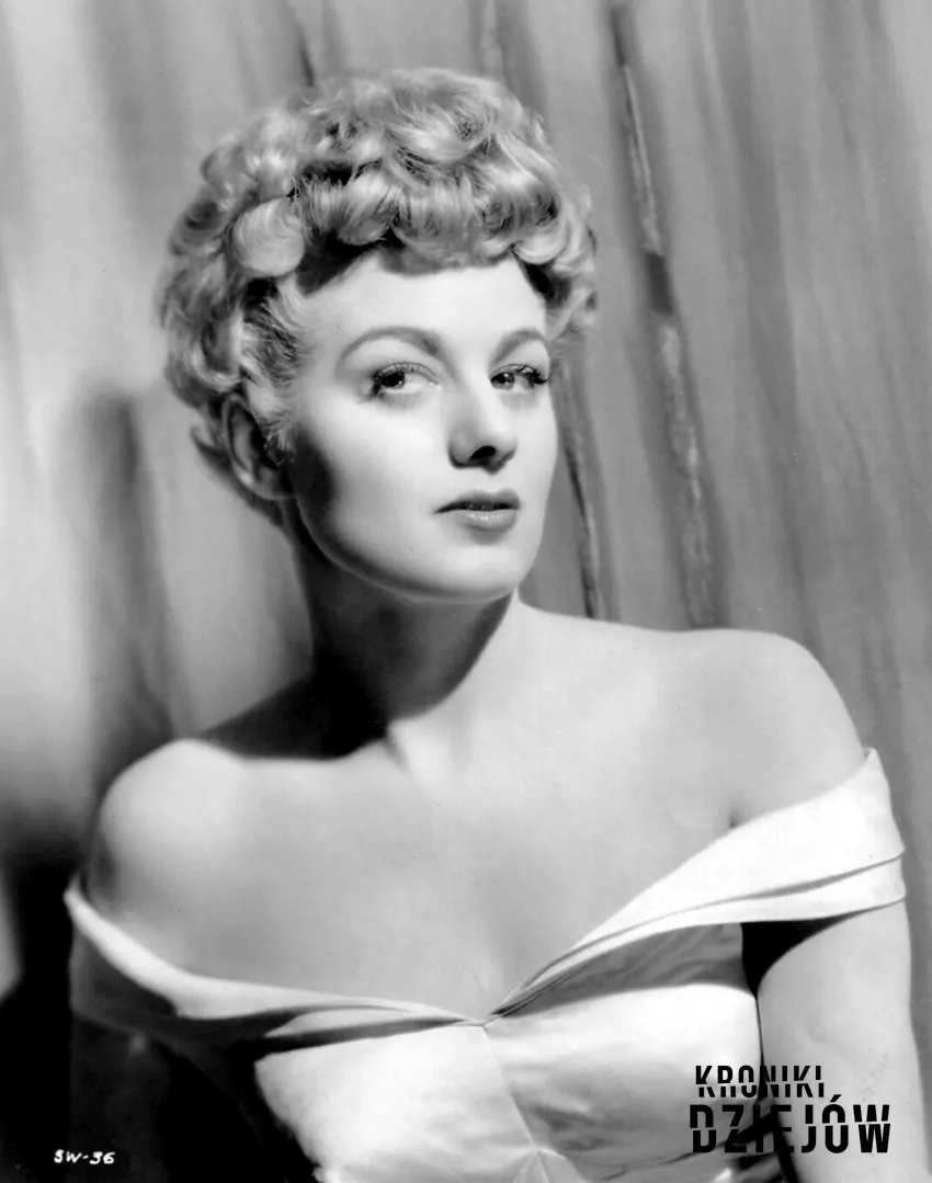 Shelley Winters od początku dowodziła wielkiego talentu i łamała hollywoodzkie schematy. Na zdjęciu gwiazda w latach 40., fot. domena publiczna Aktorka Shelley Winters w latach 40.