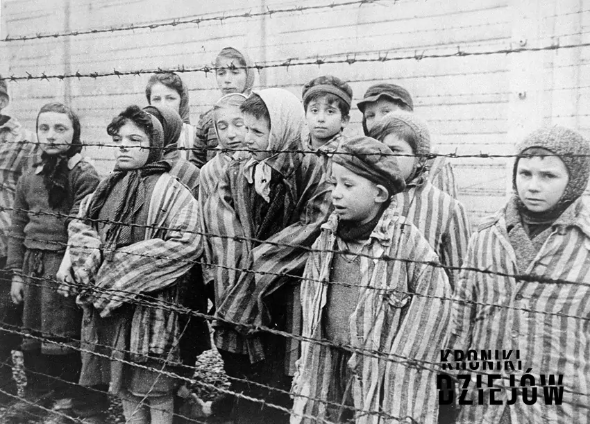 Najmłodsi więźniowie obozu Auschwitz-Birkenau (styczeń 1945)