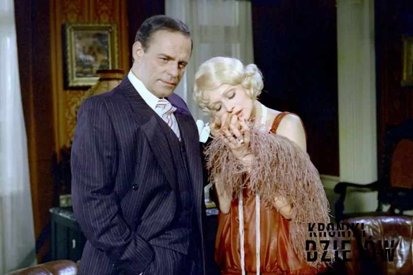 Kadr z serialu "Kariera Nikodema Dyzmy"