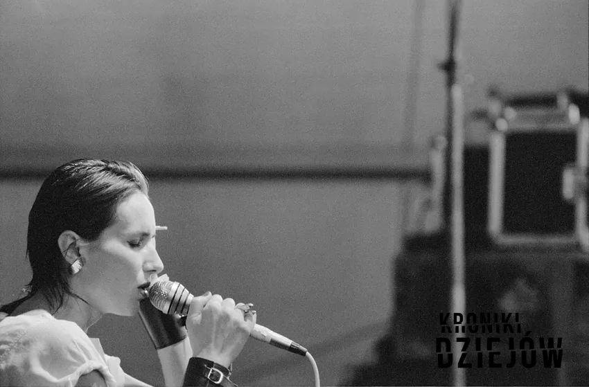 TOP 10 największych hitów PRLu, czyli przy jakich piosenkach bawiła się młodzież w czasach PRL