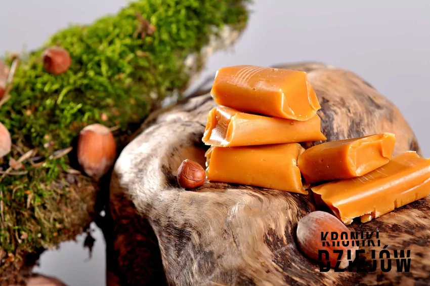 Krówki, bardzo popularne cukierki w czasach PRL TOP 10 słodkości, które były bardzo popularne w czasach PRL, czyli najbardziej znane słodycze sprzed lat