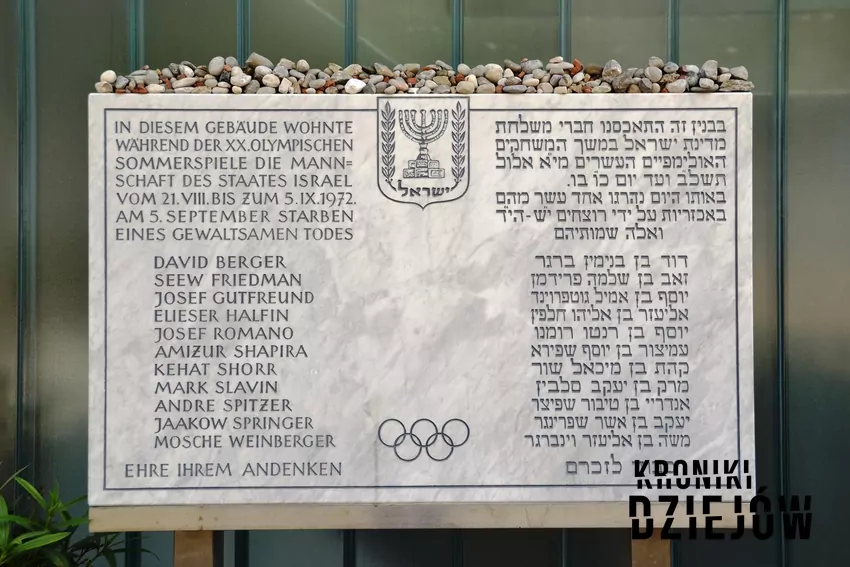 Tablica pamiątkowa w wiosce olimpijskiej w Monachium
