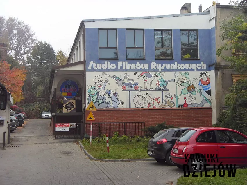 Studio Filmów Rysunkowych w Bielsku-Białej - fot. Plushy CC BY-SA 4.0 Bajki w PRL, czyli jakie bajki były najbardziej popularne jako dobranocki w czasach prlu