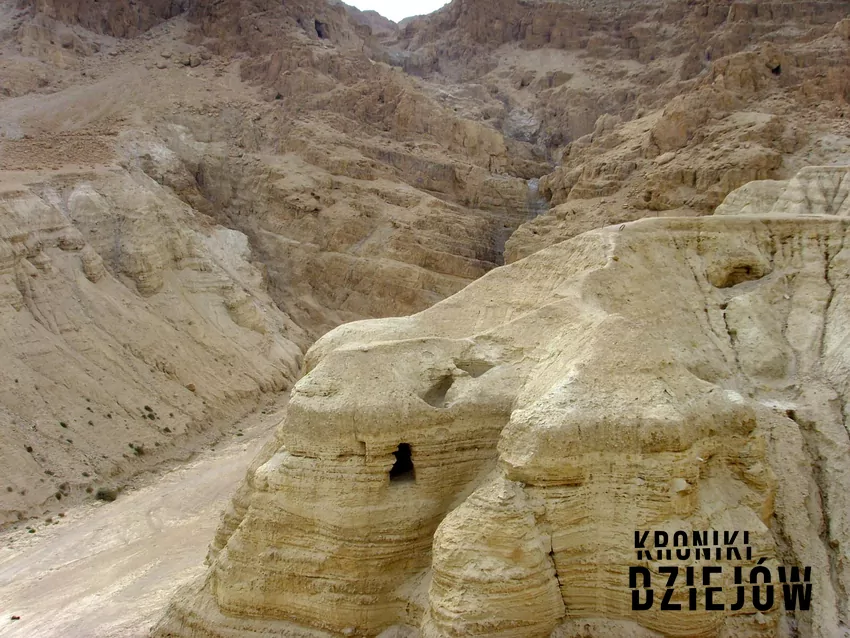 Grota 4 z Qumran