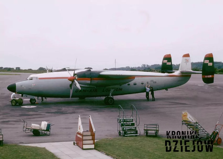 Katastrofa lotnicza samolotu Ambasador AS.57 lotu 609, okoliczności, przyczyny, data oraz śmierć drużyny Manchester United