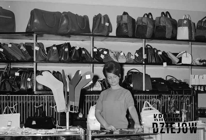 Ceny odzieży w PRL, czyli ceny żywności, podstawowych produktów oraz co można było kupić w PRL