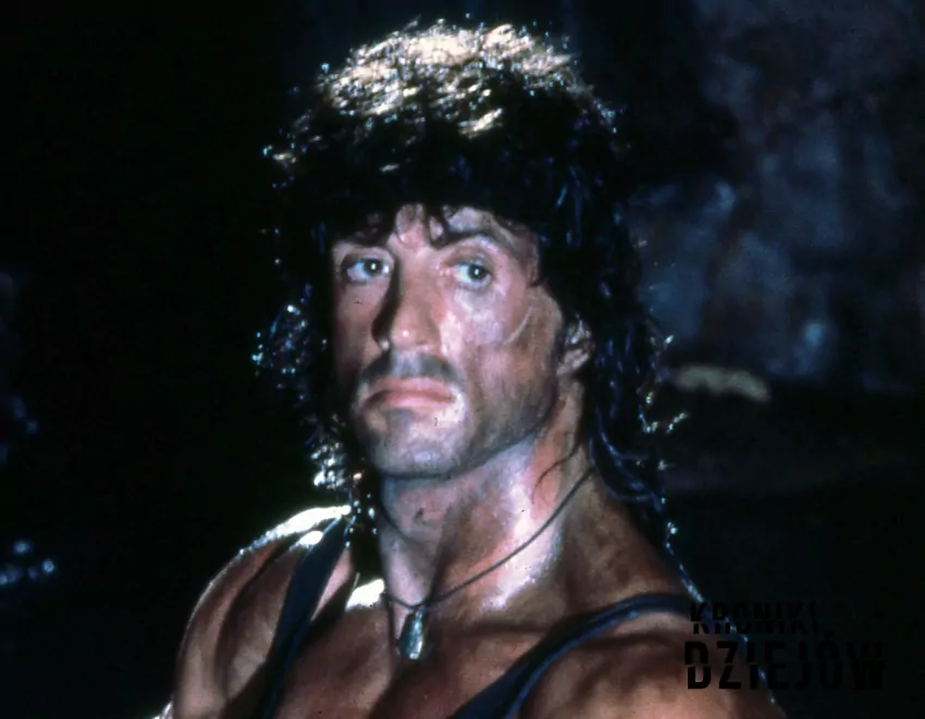 Sylvester Stallone jako John Rambo w filmie Rambo III (1988), fot. domena publiczna/Wikipedia Sylvester Stallone jako John Rambo w filmie Rambo III (1988)