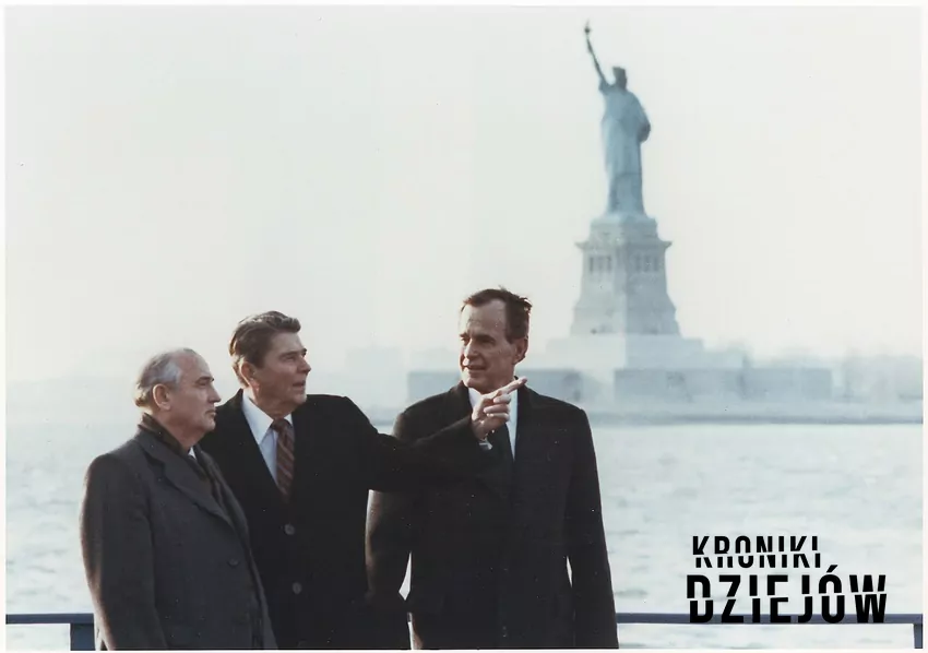 Reagan, Gorbaczow i Bush na Governor's Island w Nowym Jorku