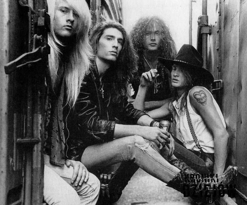 Alice In Chains, 1988 rok