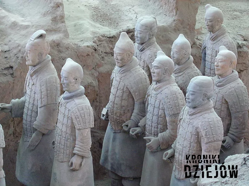Fragment Terakotowej Armii z grobowca cesarza - fot.: palindrome6996 (licencja CC BY 2.0) Qin Shi Huang, władca cesarstwa Chińskiego i jego historia, życiorys, podboje, informacje