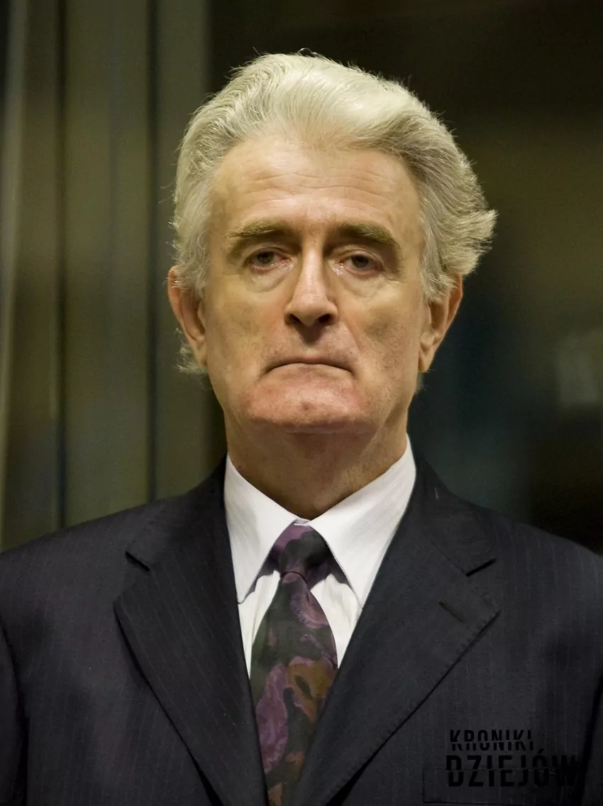 Radovan Karadžić podczas procesu sądowego (2008)