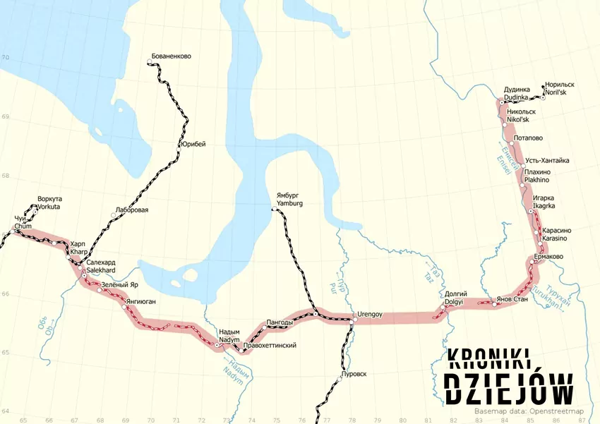 Wybudowane odcinki Transpolarnej Magistrali Kolejowej zaznaczone są na mapie na biało-czerwono, twórcy: OpenStreetMap, licencja CC BY-SA 2.0 Plany inżynieryjne Rosji Radzieckiej, budowa kolei i inne pomysły