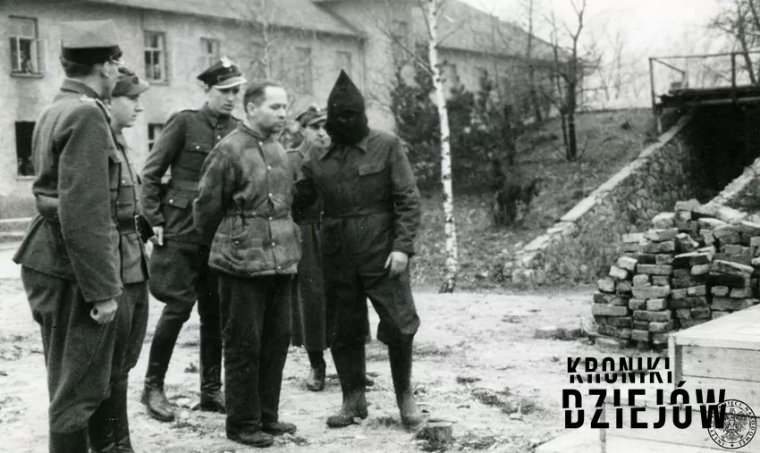 Rudolf Höß przed egzekucją (1947)