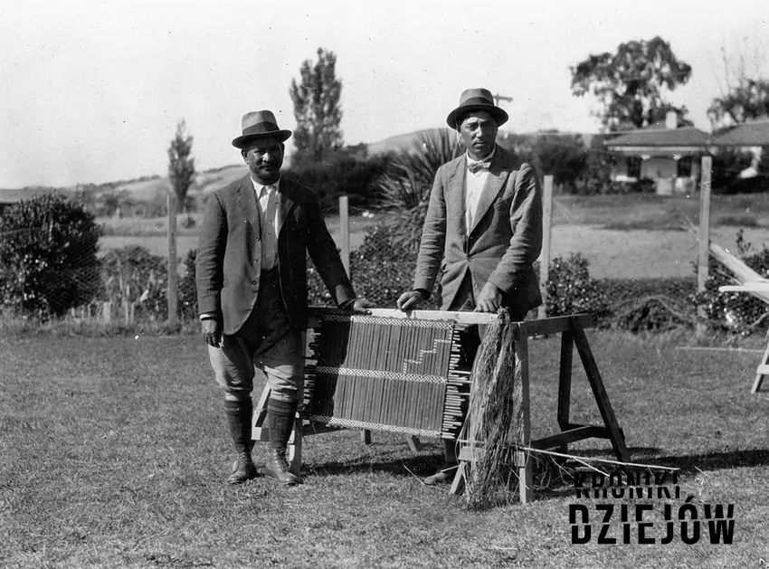 Apirana Ngata i inny maoryski polityk, Te Rangi Hiroa, w 1923 roku - fot. domena publiczna Nowozelandzki 22 batalion na froncie II wojny światowej, a takze najważniejsze informacje o udziale Australii w wojnie