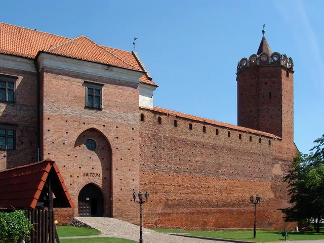 O podziemiach tego polskiego zamku krążą przerażające opowieści. Ukryty skarb wciąż czeka na odkrycie