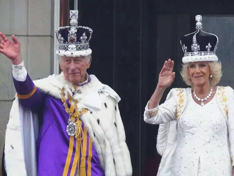 Pieniądze brytyjskiego władcy Karola III