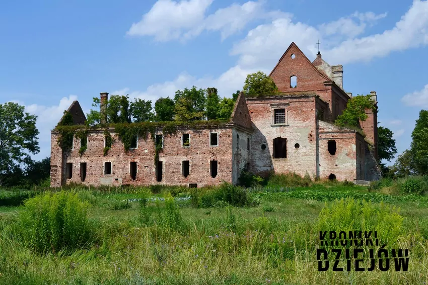 Ruina kościoła Niepokalanego Poczęcia Najświętszej Maryi Panny w Kisielinie