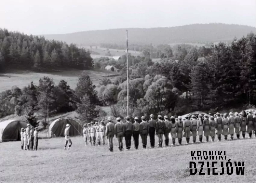 Najlepsze miejsca na wakacje w PRL, czyli wakacje w czasach PRL-u, miejsca, hotele, ośrodki wczasowe
