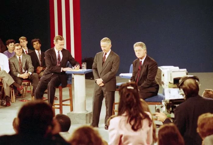 George Bush, Bill Clinton
