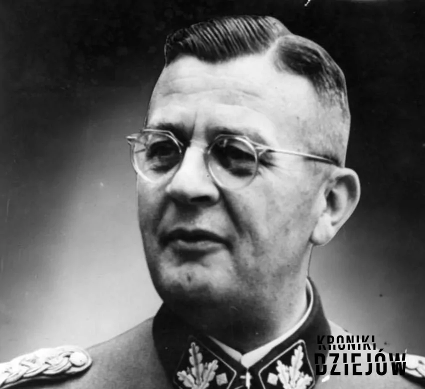 Pacyfikator powstania warszawskiego był z pochodzenia Kaszubem. Po wojnie spokojnie żył w Bawarii