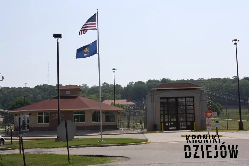 Taychedah Correctional Institution, gdzie Ezra odbywa karę Taychedah Correctional Institution
