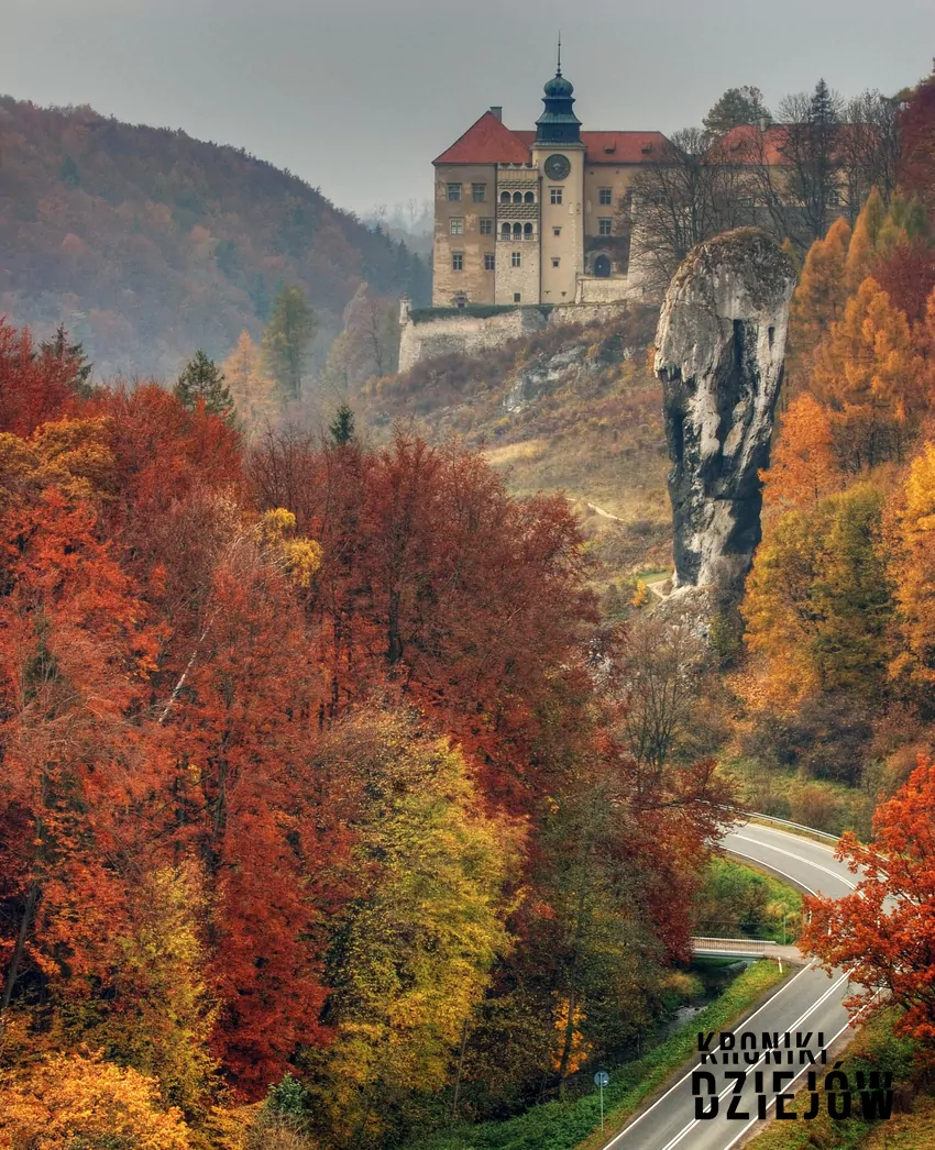 Maczuga Herkulesa i zamek Pieskowa Skała Maczuga Herkulesa i zamek Pieskowa Skała