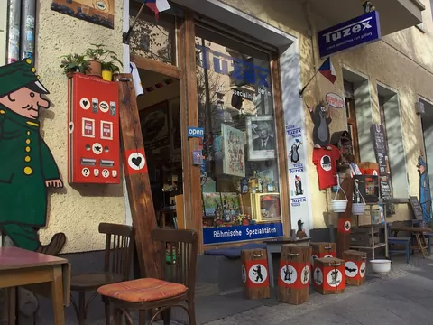 Pewex, Tuzex i cinkciarze