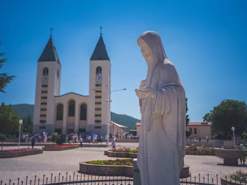 To popularne miejsce pielgrzymek Polaków. Watykan zaleca jednak ostrożność