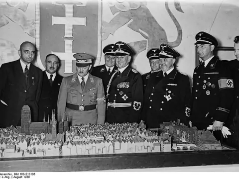 Erich Koch i Bursztynowa Komnata