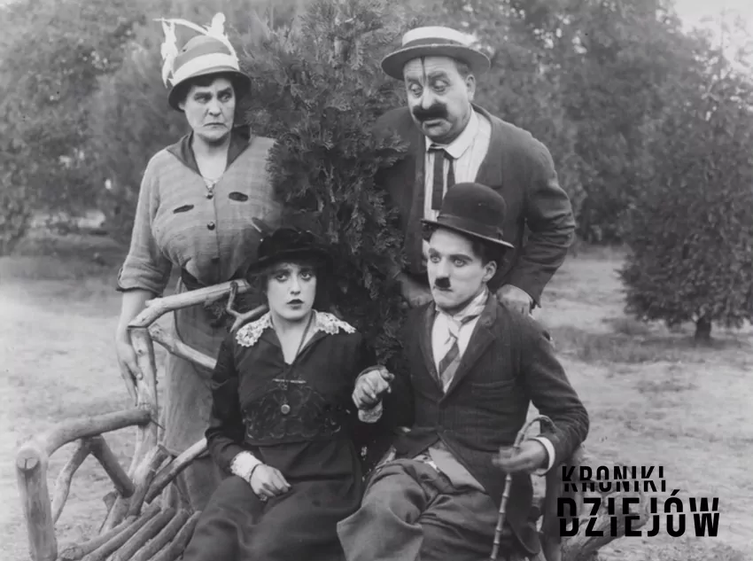 Mabel Normand w niemej komedii Chaplina "Charlie i Mabel na spacerze" (1914)