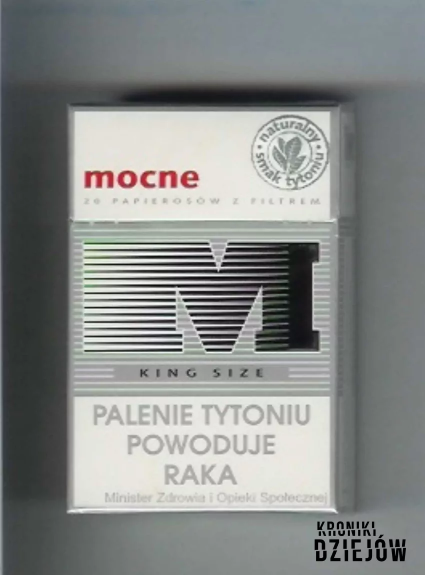 Papierosy Mocne, chętnie popalane w PRL-u - fot. domena publiczna TOP 5 marek papierosów, które były najpopularniejsze w PRL-u, czyli papierosy modne w czasach PRL-u