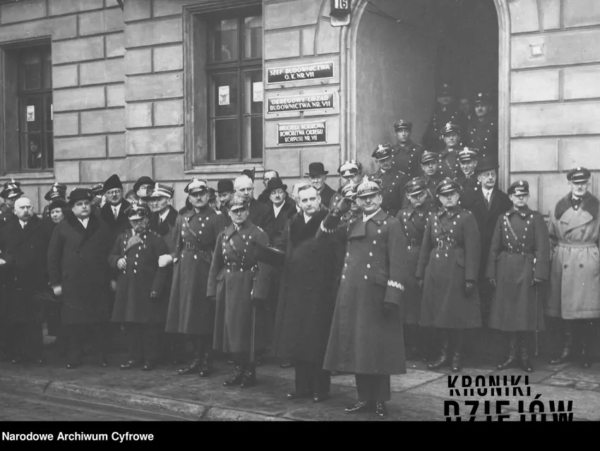 Stanisław Taczak, czyli kim był pierwszy dowódca Powstania Wielkopolskiego, a także pochodzenie, historia, biografia - fot. domena publiczna Zdjęcie przedstawiające przywódców Powstania Wielkopolskiego, wśród nich także Stanisław Taczak, biografia i historia przywódcy