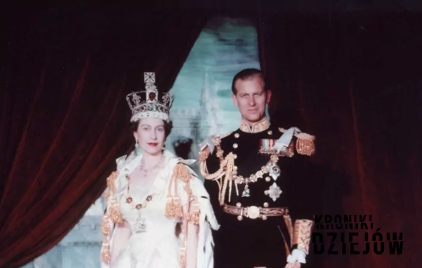 Portret koronacyjny księcia Edynburga z królową Elżbietą II (1953 rok) - fot. domena publiczna Rodzina Królewska Wielkiej Brytanii krok po kroku, a także tajemnice, informacje, historia, życiorys władców oraz najważniejsze fakty