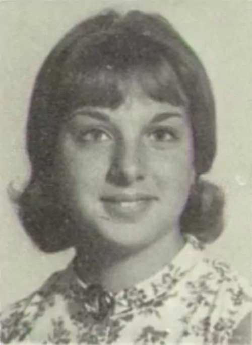 Linda Tripp za młodu Linda Tripp