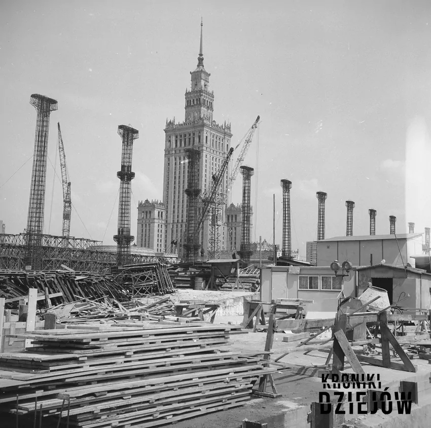 Budowa Dworca Centralnego w Warszawie 1974 rok, fot. domena publiczna/Wikipedia Dworzec Centralny w Warszawie