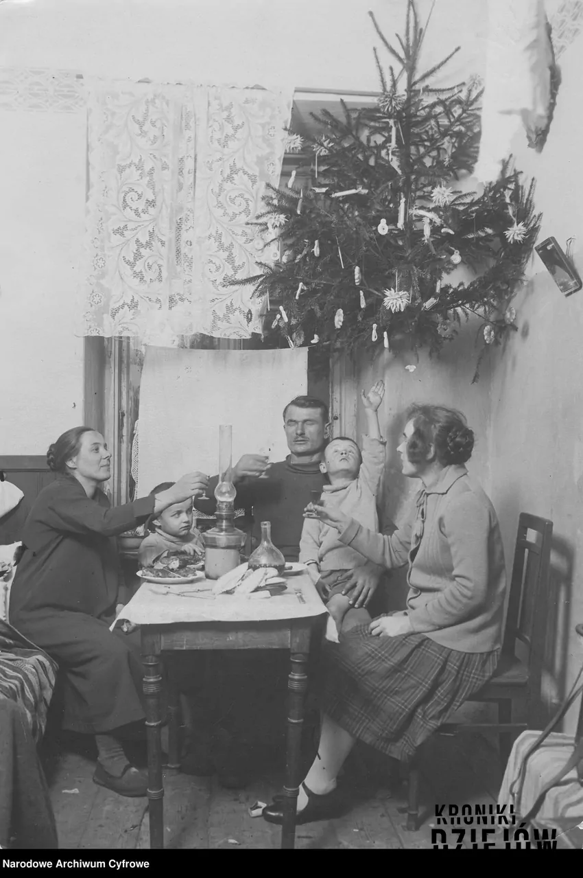 Wigilia w 1926 roku, fot. domena publiczna/Narodowe Archiwum Cyfrowe Boże Narodzenie 1926