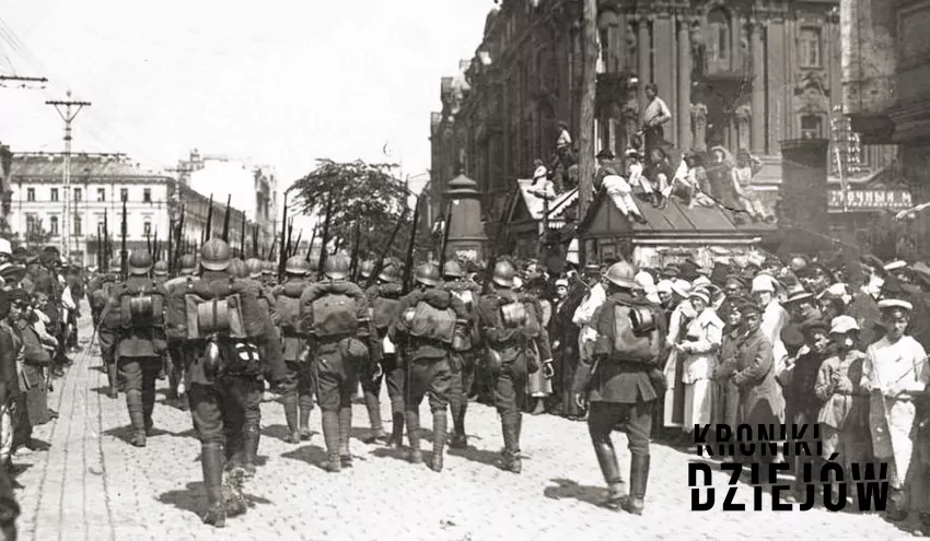 Wojsko Polskie wkraczaące do Kijowa - fot. domena publiczna Wyprawa kijowska krok po kroku, czyli przebieg, przygotowania, dowódcy, strony, cele Józefa Piłsudskiego